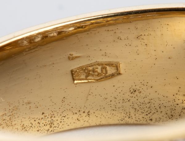 Anello a fascia in oro e diamanti  - Asta Gioielli e Orologi - Associazione Nazionale - Case d'Asta italiane