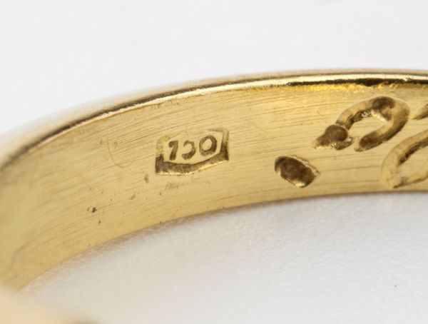 Anello in oro con diamanti  - Asta Gioielli e Orologi - Associazione Nazionale - Case d'Asta italiane