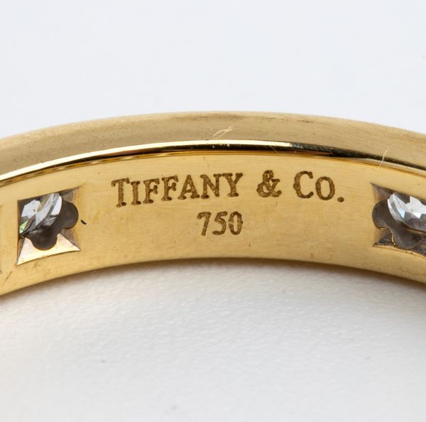 Tiffany & Co.® : Anello veretta in oro e diamanti  - Asta Gioielli e Orologi - Associazione Nazionale - Case d'Asta italiane