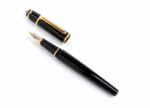 CARTIER : Penna stilografica nera con pennino in oro 18k  - Asta Gioielli e Orologi - Associazione Nazionale - Case d'Asta italiane