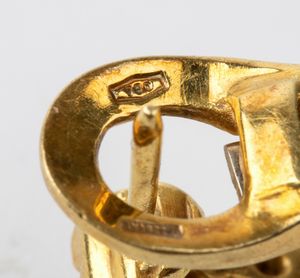 Demi parure composta da un anello ed un paio di orecchini in oro e diamanti  - Asta Gioielli e Orologi - Associazione Nazionale - Case d'Asta italiane