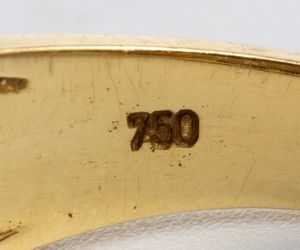 Anello in oro e diamanti  - Asta Gioielli e Orologi - Associazione Nazionale - Case d'Asta italiane