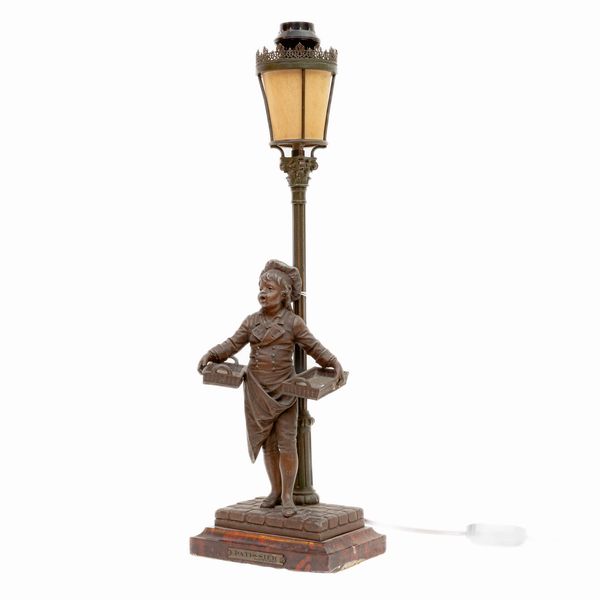 Lampada da tavolo  - Asta Smart Auction: arredi, dipinti, sculture, argenti e altro a prezzi vantaggiosi - Associazione Nazionale - Case d'Asta italiane