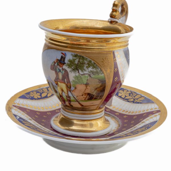 Tazza con piatto in porcellana policroma,  - Asta Smart Auction: arredi, dipinti, sculture, argenti e altro a prezzi vantaggiosi - Associazione Nazionale - Case d'Asta italiane