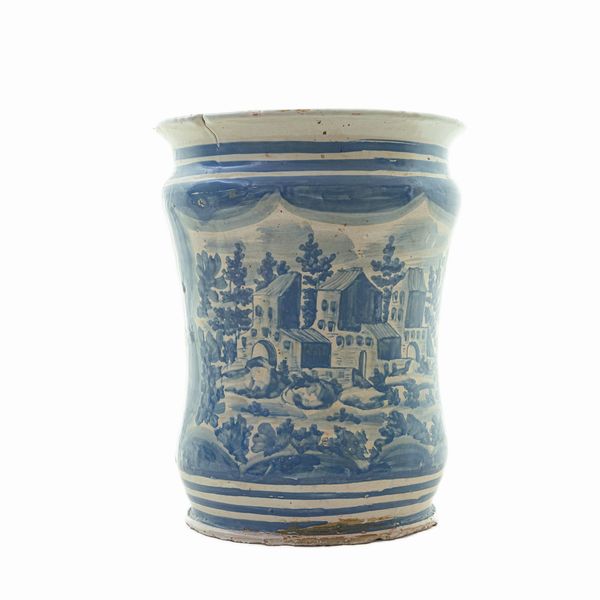 Vaso da farmacia, albarello in ceramica bianca e blu,  - Asta Smart Auction: arredi, dipinti, sculture, argenti e altro a prezzi vantaggiosi - Associazione Nazionale - Case d'Asta italiane