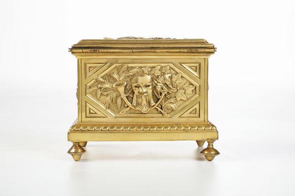 Cofanetto in bronzo fuso e dorato. XVIII-XIX secolo  - Asta Scultura - Associazione Nazionale - Case d'Asta italiane