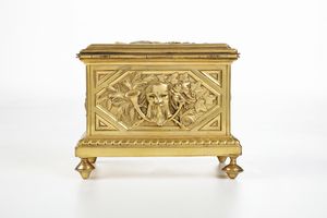 Cofanetto in bronzo fuso e dorato. XVIII-XIX secolo  - Asta Scultura - Associazione Nazionale - Case d'Asta italiane