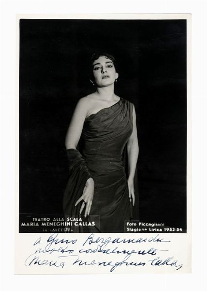 MARIA CALLAS : Ritratto fotografico con abiti di Alceste con dedica e firma autografa.  - Asta Libri, autografi e manoscritti - Associazione Nazionale - Case d'Asta italiane