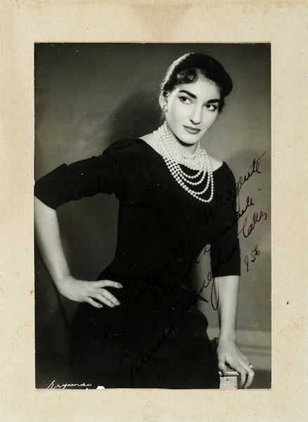 MARIA CALLAS : Ritratto fotografico con dedica e firma autografa.  - Asta Libri, autografi e manoscritti - Associazione Nazionale - Case d'Asta italiane