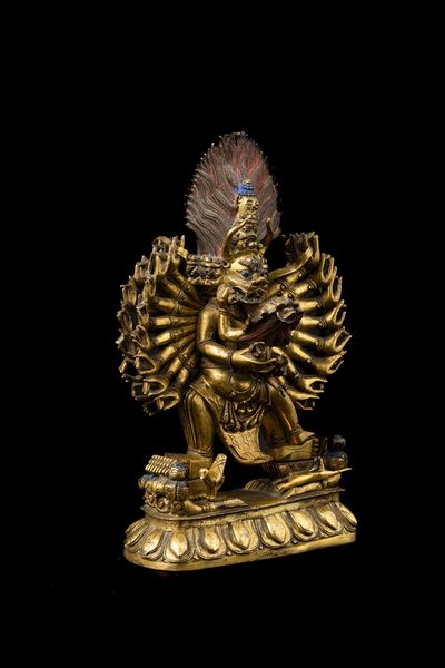 Rara figura di Yamantaka in bronzo, Cina, Dinastia Qing, epoca Qianlong, XVIII secolo  - Asta Arte Orientale - Associazione Nazionale - Case d'Asta italiane