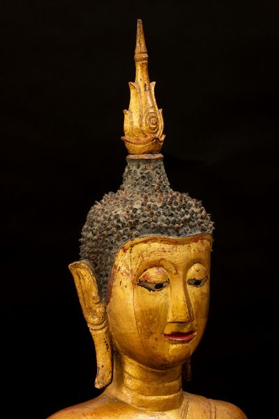 Figura di buddha stante in legno, Thailandia, XIX secolo, Regno di Rattanakosin/del Siam (1782-1932)  - Asta Arte Orientale - Associazione Nazionale - Case d'Asta italiane