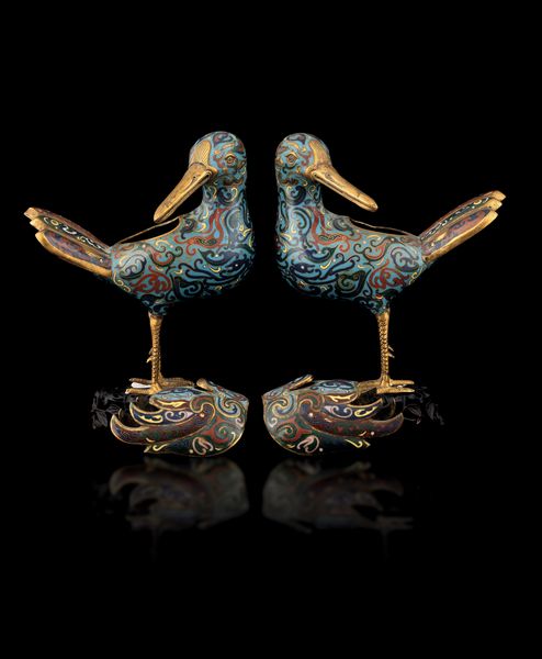 Coppia di uccellini cloisonn riccamente decorati, Cina, XIX secolo  - Asta Arte Orientale - Associazione Nazionale - Case d'Asta italiane