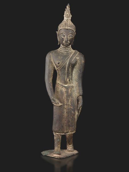 Figura di Buddha stante in bronzo, Thailandia, XIX secolo, Regno di Rattanakosin/del Siam (1782-1932)  - Asta Arte Orientale - Associazione Nazionale - Case d'Asta italiane