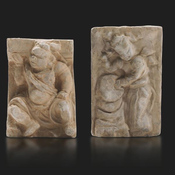 Due rilievi in terracotta con personaggi, Dinastia Ming, XVII secolo  - Asta Arte Orientale - Associazione Nazionale - Case d'Asta italiane