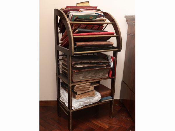 Etagere-libreria in satinwood  - Asta Una casa fiorentina - Associazione Nazionale - Case d'Asta italiane