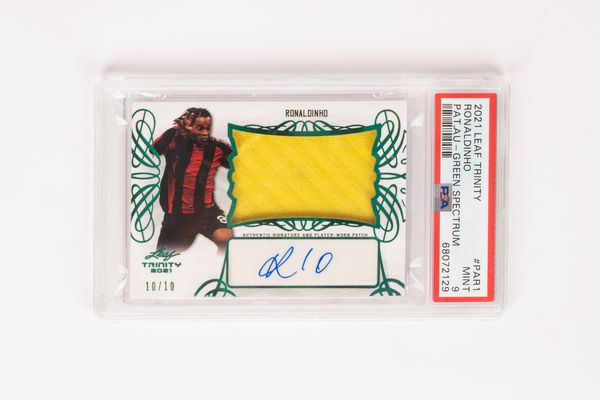 Ronaldinho Card autografata  Milan  Leaf - Cert. PSA  - Asta Pop Culture / Memorabilia e Card - Associazione Nazionale - Case d'Asta italiane