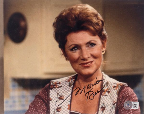 Marion Ross - Foto autografata   Happy Days - 21,5x 20 cm (8x10 inch)  - Cert. Beckett  - Asta Pop Culture / Memorabilia e Card - Associazione Nazionale - Case d'Asta italiane