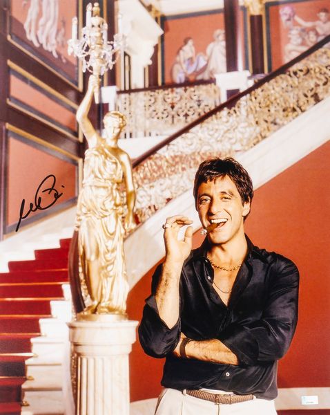 Al Pacino  Poster autografato  Scarface  41x51 cm (16x20 inch) - Cert. Celebrity Authentics  - Asta Pop Culture / Memorabilia e Card - Associazione Nazionale - Case d'Asta italiane