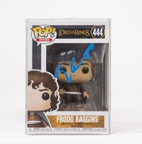 Elijah Wood - Funko Pop autografato  Frodo Baggins  Cert. PSA  - Asta Pop Culture / Memorabilia e Card - Associazione Nazionale - Case d'Asta italiane