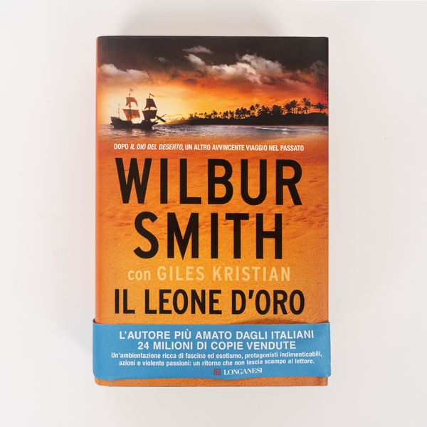 Wilbur Smith - Il Leone d'Oro - Libro autografato  - Asta Pop Culture / Memorabilia e Card - Associazione Nazionale - Case d'Asta italiane