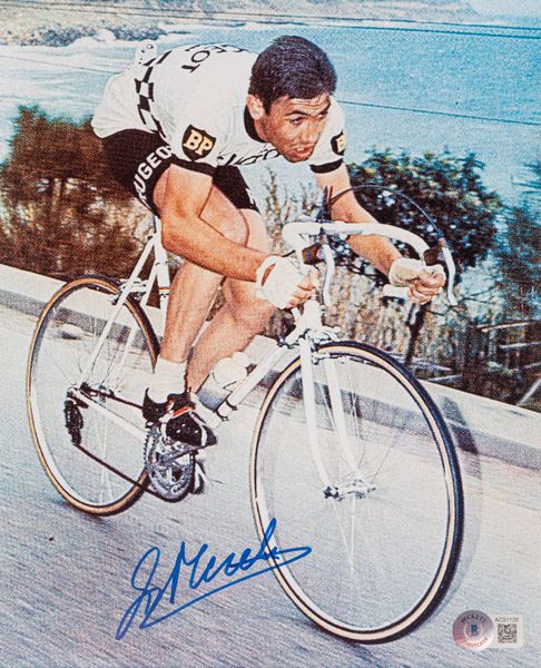 Eddy Merckx  Foto autografata  21,5x 20 cm (8x10 inch) - Cert. Beckett  - Asta Pop Culture / Memorabilia e Card - Associazione Nazionale - Case d'Asta italiane