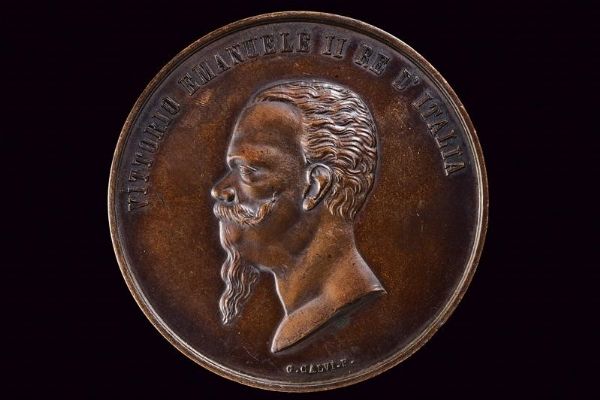 Medaglia Vittorio Emanuele II (1861 - 1878) in bronzo  - Asta Medaglie, Ordini e Decorazioni - Associazione Nazionale - Case d'Asta italiane