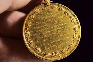 Medaglia d'oro conferita dal Presidente degli Stati Uniti d'America  - Asta Medaglie, Ordini e Decorazioni - Associazione Nazionale - Case d'Asta italiane