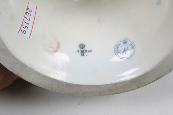 Grande vaso.<BR>Francia, seconda met del XIX secolo.  - Asta Ceramiche - Associazione Nazionale - Case d'Asta italiane