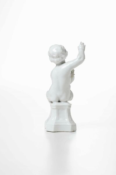 Figurina di putto.<BR>Vienna, Manifattura Imperiale, 1750 circa.  - Asta Ceramiche - Associazione Nazionale - Case d'Asta italiane