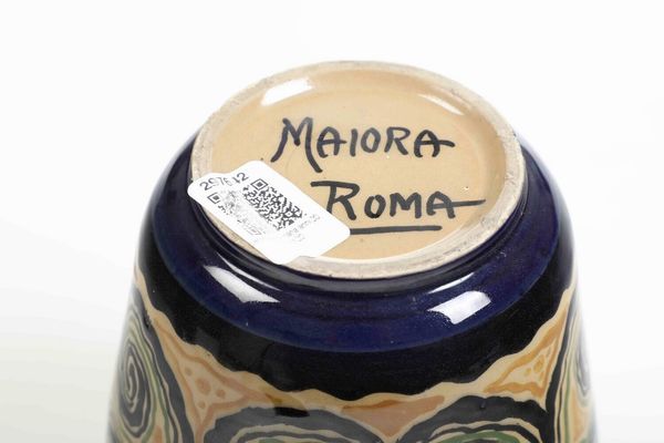 Vaso.<BR>Roma, Manifattura Majora, secondo quarto del XX secolo.  - Asta Ceramiche - Associazione Nazionale - Case d'Asta italiane