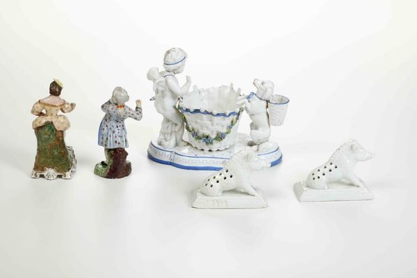 Coppia di figurine porta stecchini, XIX secolo.<BR>  - Asta Ceramiche - Associazione Nazionale - Case d'Asta italiane