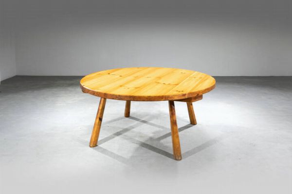 CHARLOTTE PERRIAND  nello stile di : Grande tavolo in legno  - Asta Design  - Associazione Nazionale - Case d'Asta italiane