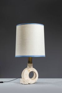 PRODUZIONE ITALIANA - Lampada da tavolo in travertino. Anni '70 h cm 73x35