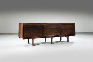 GIANFRANCO FRATTINI - Credenza della serie 550