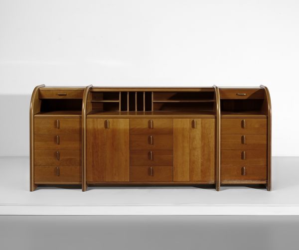 RADICE GIGI (1924 - 2002) : Credenza ad ante e cassetti della serie Antologia.1 per Tosimobili, Rovigo  - Asta Asta 476 | DESIGN E ARTI DECORATIVE DEL NOVECENTO Online - Associazione Nazionale - Case d'Asta italiane