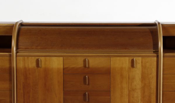 RADICE GIGI (1924 - 2002) : Credenza ad ante e cassetti della serie Antologia.1 per Tosimobili, Rovigo  - Asta Asta 476 | DESIGN E ARTI DECORATIVE DEL NOVECENTO Online - Associazione Nazionale - Case d'Asta italiane