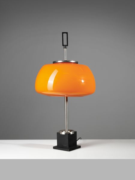 MANIFATTURA ITALIANA : Lampada da tavolo  - Asta Asta 476 | DESIGN E ARTI DECORATIVE DEL NOVECENTO Online - Associazione Nazionale - Case d'Asta italiane