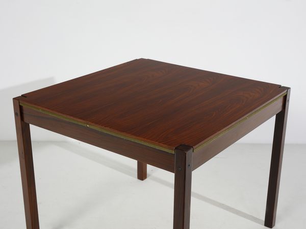 POLTRONOVA : Tavolo da gioco e pranzo mod. TPG 86 dell'Ufficio Tecnico Poltronova e quattro sedie mod. Toscanella di Sergio Cammilli, Firenze  - Asta Asta 476 | DESIGN E ARTI DECORATIVE DEL NOVECENTO Online - Associazione Nazionale - Case d'Asta italiane