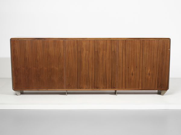 MANIFATTURA ITALIANA : Credenza a sei ante e vano a ribalta  - Asta Asta 476 | DESIGN E ARTI DECORATIVE DEL NOVECENTO Online - Associazione Nazionale - Case d'Asta italiane