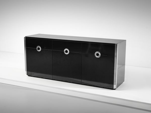 RIZZO WILLY (1928 - 2013) : Credenza mod. Savage per Mario Sabot, Italia  - Asta Asta 476 | DESIGN E ARTI DECORATIVE DEL NOVECENTO Online - Associazione Nazionale - Case d'Asta italiane