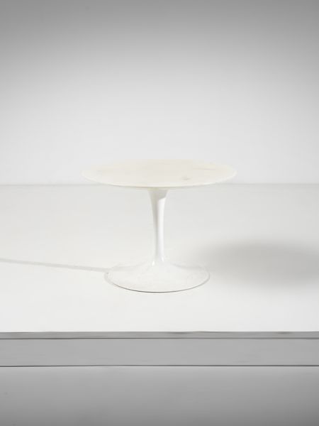 SAARINEN EERO (1910 - 1961) : Tavolino da salotto della serie Tulip per Knoll International, Italia/USa  - Asta Asta 476 | DESIGN E ARTI DECORATIVE DEL NOVECENTO Online - Associazione Nazionale - Case d'Asta italiane