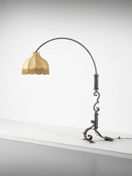 MANIFATTURA ITALIANA : Grande lampada da terra ad arco  - Asta Asta 476 | DESIGN E ARTI DECORATIVE DEL NOVECENTO Online - Associazione Nazionale - Case d'Asta italiane