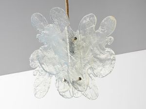 NASON CARLO (n. 1935) : Lampada a sospensione per Mazzega, Murano  - Asta Asta 476 | DESIGN E ARTI DECORATIVE DEL NOVECENTO Online - Associazione Nazionale - Case d'Asta italiane