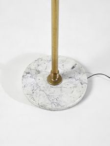 MANIFATTURA ITALIANA : Lampada da terra con braccio snodabile  - Asta Asta 476 | DESIGN E ARTI DECORATIVE DEL NOVECENTO Online - Associazione Nazionale - Case d'Asta italiane