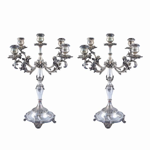 Coppia di candelabri in argento a 5 luci  - Asta Argenti e l'Arte della Tavola - Associazione Nazionale - Case d'Asta italiane