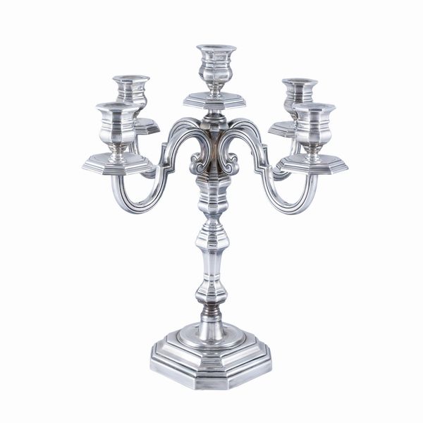 Candelabro in argento a cinque luci  - Asta Argenti e l'Arte della Tavola - Associazione Nazionale - Case d'Asta italiane