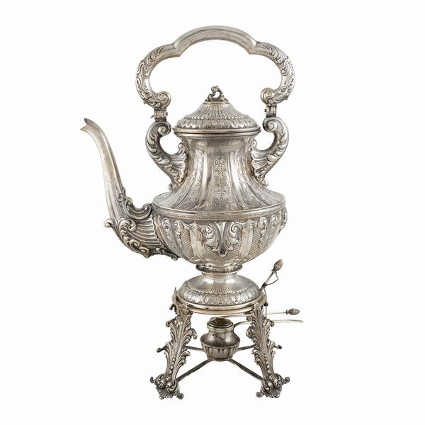 Grande samovar in argento  - Asta Argenti e l'Arte della Tavola - Associazione Nazionale - Case d'Asta italiane