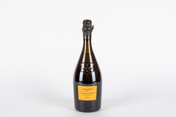 FRANCIA : Veuve Cliquot, La Grande Dame  - Asta Vini e Distillati - Associazione Nazionale - Case d'Asta italiane