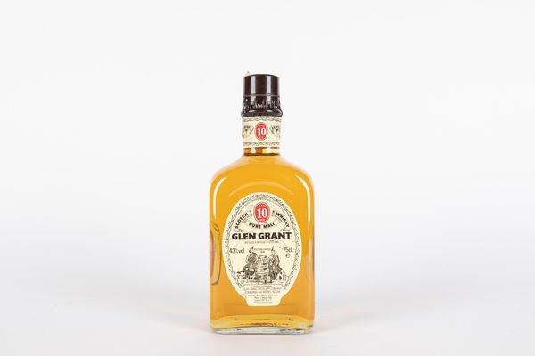 Scozia : Glen Grant 10 YO  - Asta Vini e Distillati - Associazione Nazionale - Case d'Asta italiane