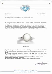 Anello in oro, perla Clam e brillanti  - Asta Gioielli e Coralli - Associazione Nazionale - Case d'Asta italiane